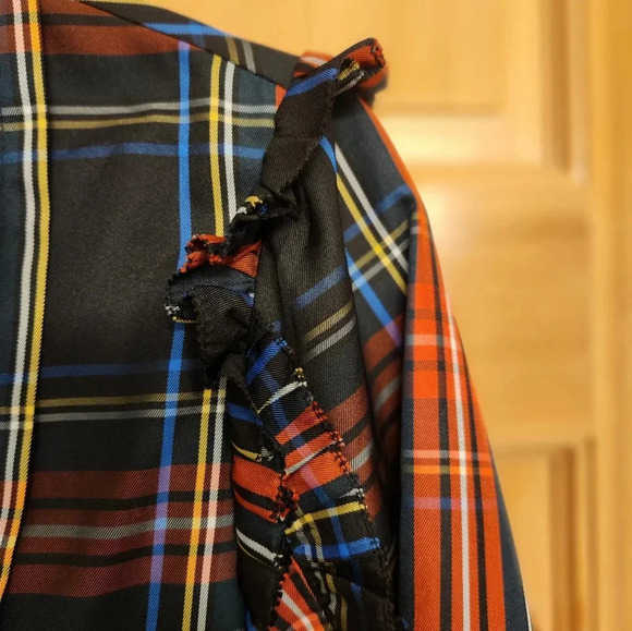 J. Crew Belted ruffle dress in Black Stewart tartan Size Small - Picture 8 of 10